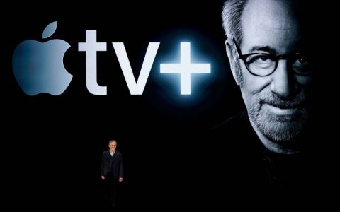Apple TV +正在购买较老节目和电影的版权来挑战Netflix